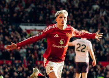 Garnacho y Hojlund regresan al Manchester United a la senda del triunfo