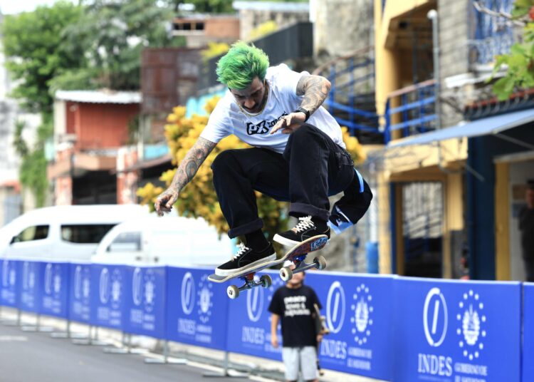 Figuras del skateboard fueron parte del INDES GAMERGY