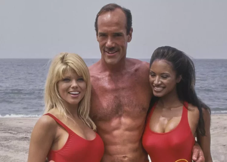 Murió Michael Newman, estrella de “Baywatch”, por complicaciones cardíacas