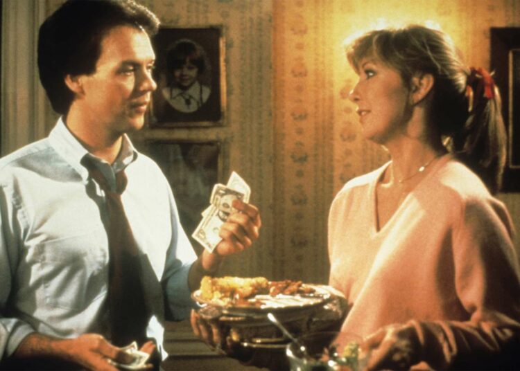 Michael Keaton rinde un sentido homenaje a su antigua compañera de reparto Teri Garr