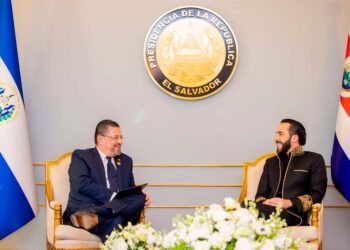 Medios costarricenses anuncian una posible reunión entre Nayib Bukele con su homólogo Rodrigo Chaves y el presidente del congreso de Costa Rica