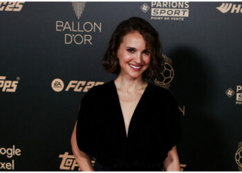 Natalie Portman lució deslumbrante en la alfombra del Balón de Oro