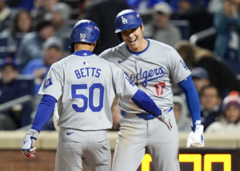Ohtani y Betts lideran otra paliza de Dodgers ante Mets para avistar la Serie Mundial
