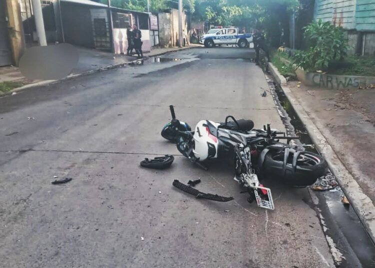 Mujer pierde la vida en accidente de motocicleta