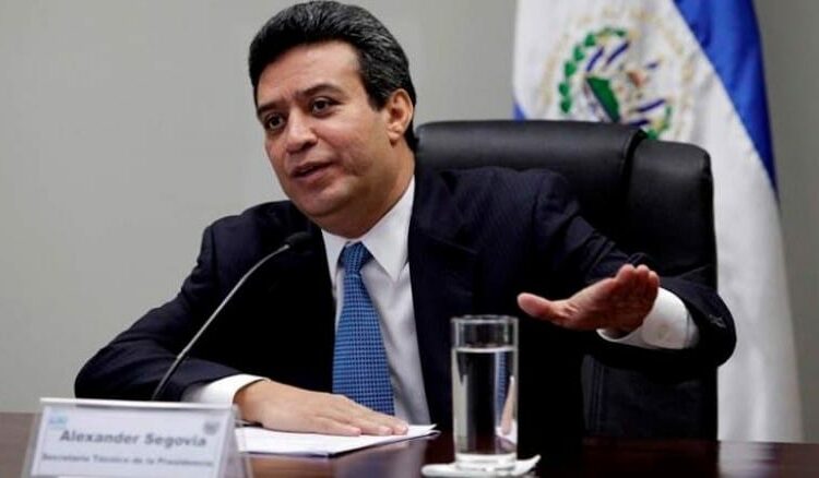 Fiscalía pide sea procesado penalmente Alexander Segovia, secretario técnico de la Presidencia de Mauricio Funes
