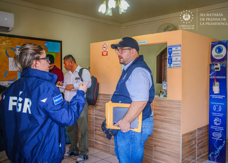 Fiscalía allana empresa que proporcionaba ilegalmente agua a comunidades de San Francisco Gotera y Chilanga