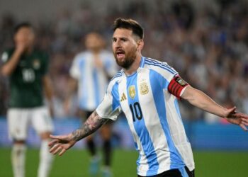 Con un Messi intratable, Argentina golea 6-0 a Bolivia