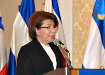 FGR pide que exviceministra de Comercio, en tiempo de Saca, reintegre $129,000 al estado