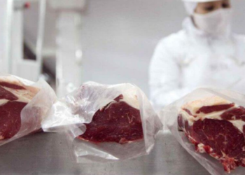 El Salvador comprará carne bovina por primera vez a la Argentina