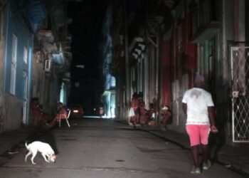 El 50% de la población en La Habana recupera servicio eléctrico