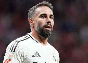 Real Madrid anunció la renovación del contrato de Dani Carvajal, un día después de su grave lesión