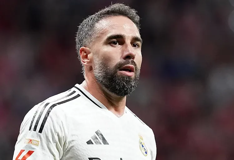 Real Madrid anunció la renovación del contrato de Dani Carvajal, un día después de su grave lesión