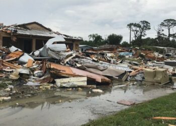 El huracán Milton y un tornado arrasaron el condado de St. Lucie, Florida, donde se reporta la muerte de al menos de cuatro personas
