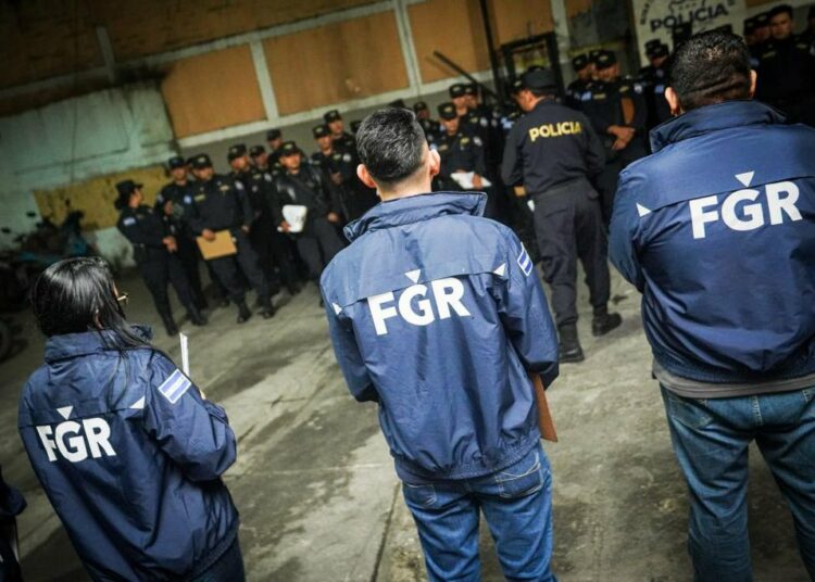 Operativo de la FGR y PNC deja capturas de implicados en casos de estafas por medios electrónicos