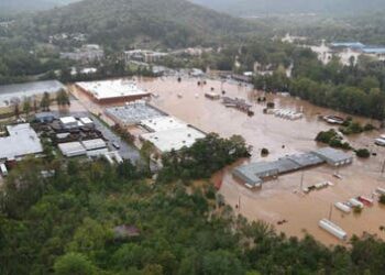 Huracán Helene el segundo más potente que ha tocado tierra en EEUU después de Katrina