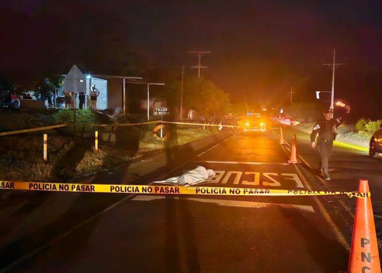 Hombre fallece al ser atropellado por un vehículo en Jiquilisco, el conductor huyó de la escena