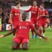El Liverpool sufre para tumbar al Bolonia en la vuelta de la Champions en Anfield