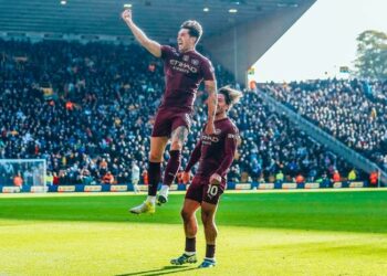Gol de Stones en la agonía da la victoria a Man City, 2-1 ante Wolverhampton