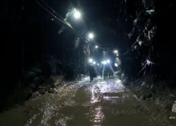 Un muerto y 12 personas atrapadas bajo tierra en una atracción turística minera de Colorado