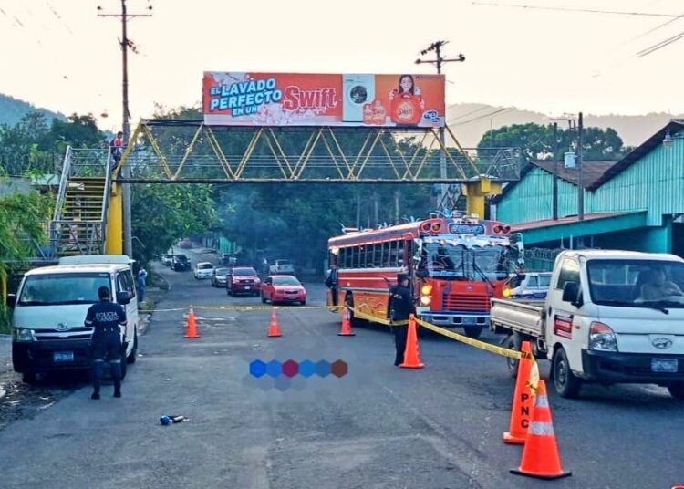 Fallece mujer de la tercera edad al ser atropellada por un microbús en San Marcos