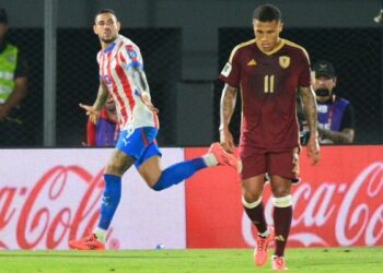 Paraguay le dio vuelta a Venezuela y quedó en puestos de Mundial