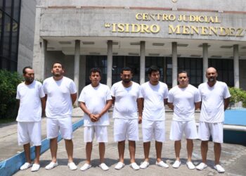 Imponen medidas a siete hombres que protagonizaron una riña callejera en un bar de La Cima