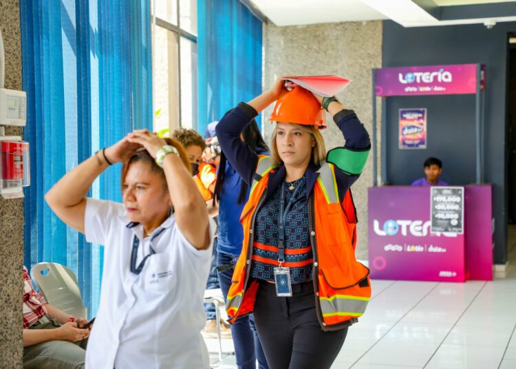 Instituciones públicas y privadas participaron en el simulacro nacional de terremoto