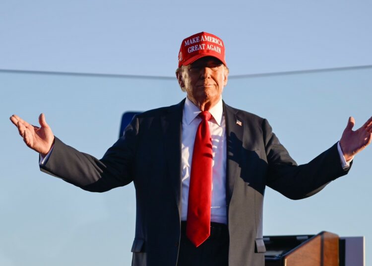 La Policía de California detuvo a un hombre armado cerca de un acto de campaña de Donald Trump