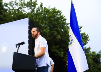 42% de los chilenos desean que su próximo presidente siga el estilo de Nayib Bukele