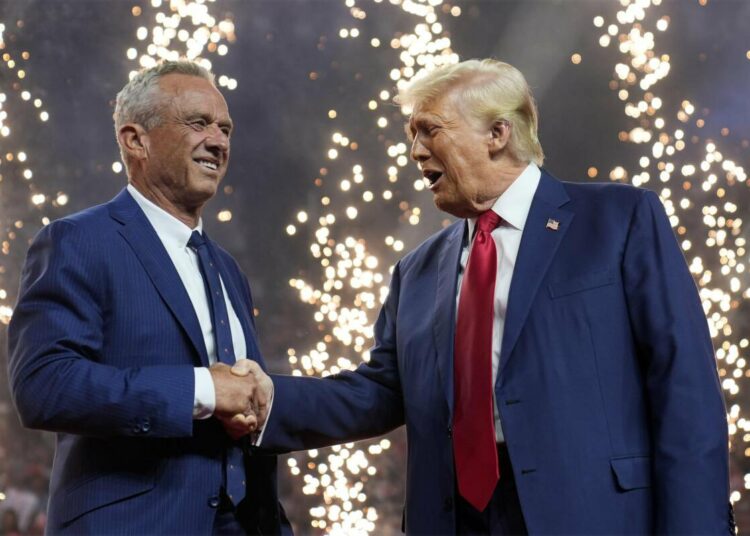 Trump nombra a Robert F. Kennedy Jr. secretario de Salud