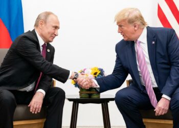 Vladimir Putin dispuesto a iniciar nuevas relaciones con EEUU tras victoria de Trump
