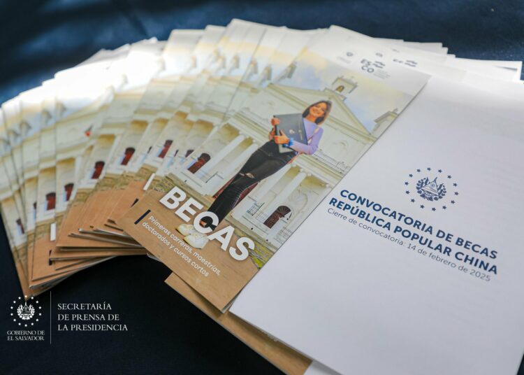 Gobierno invita a jóvenes a aplicar a becas de estudios superiores en la República Popular China