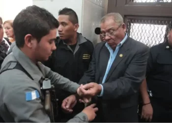 Piden 2.860 años de cárcel contra exgeneral en Guatemala