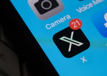 Demanda a X en Francia por utilizar contenidos sin pagar