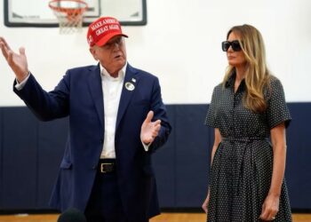 Donald Trump votó en Palm Beach y cuestionó las posibles demoras en el conteo