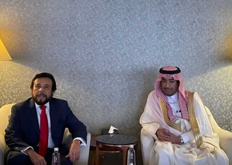 Vicepresidente Ulloa participa en Foro Internacional en Arabia Saudita que busca oportunidades de inversión