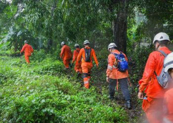 inician labores rescatistas salvadoreños enviados por Bukele a Costa Rica 