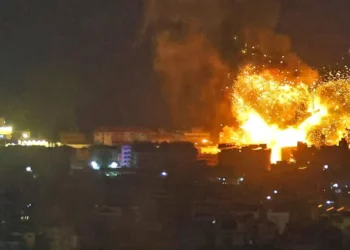 Israel bombardea el Líbano mientras aprueba «en principio» borrador de tregua