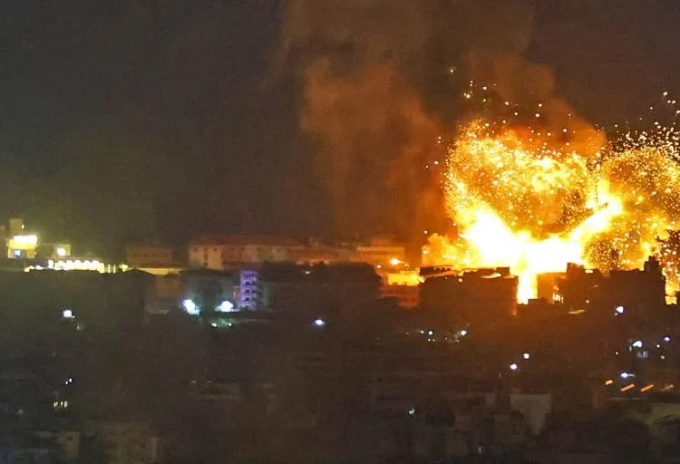 Israel bombardea el Líbano mientras aprueba «en principio» borrador de tregua