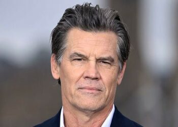 Josh Brolin duerme con bolsas de nicotina en la boca