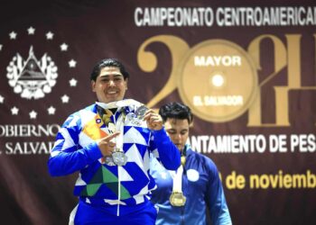 Ramón Cruz y Juan Cruz aportaron más preseas para El Salvador en el Centroamericano de Levantamiento de Pesas