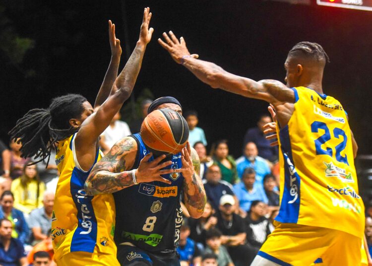 Lobos marca el ritmo de la serie final de la LMB