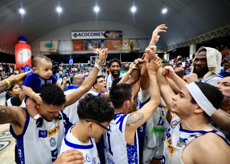 Metapán vence a Lobos y lleva la serie al quinto partido en la final de la LMB