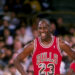 Camiseta de Michael Jordan de los Chicago Bulls se subasta en 4.7 millones de dólares