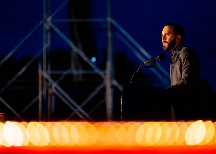 Nayib Bukele anuncia la recompra de bonos salvadoreños