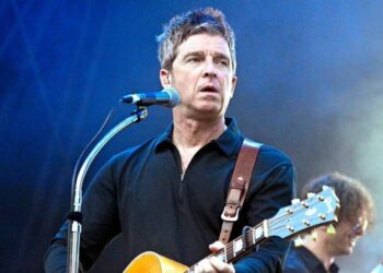 Noel Gallagher presentará una versión de seis horas de “Champagne Supernova”