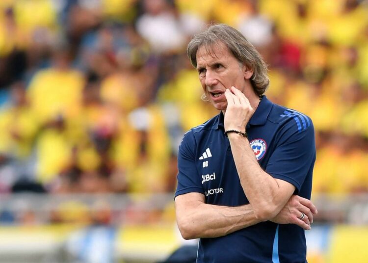 Aficionados de Chile explotan por jugadores que convocó Ricardo Gareca para vital partido ante Perú