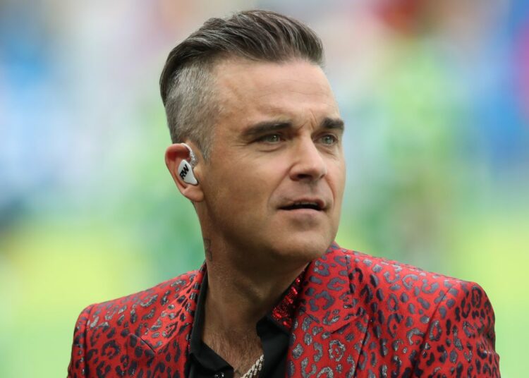 Robbie Williams reveló que su madre sufre de demencia