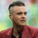 Robbie Williams reveló que su madre sufre de demencia