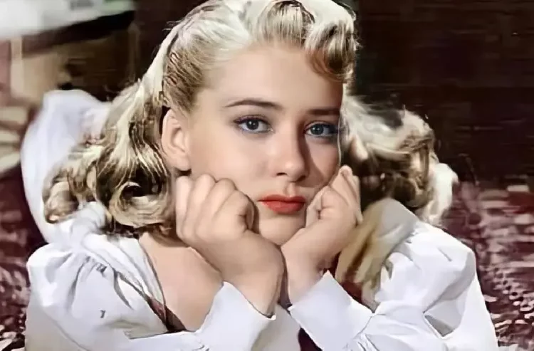 Así empezó en el cine Silvia Pinal, la última diva de la Época de Oro: ‘Yo fui la musa de Luis Buñuel’